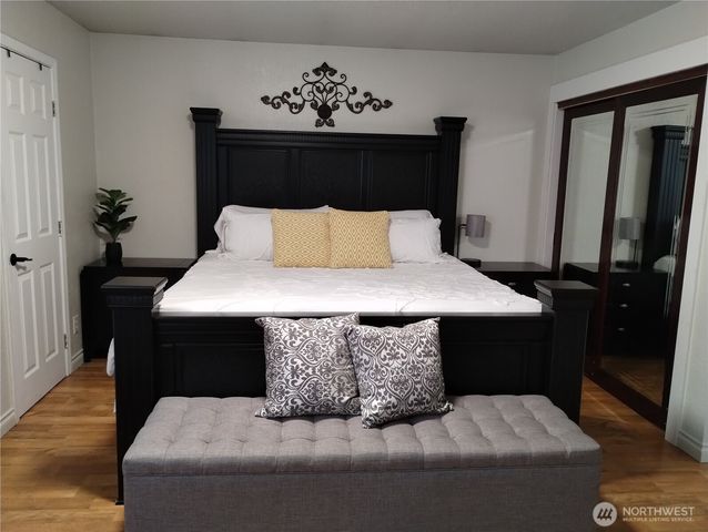 1810 S 261st Place, Des Moines, WA 98198