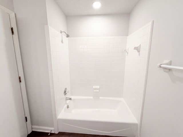 166 Kirby Dr, Clarksville, TN 37042