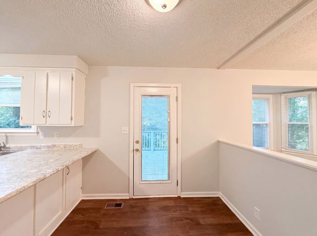 166 Kirby Dr, Clarksville, TN 37042