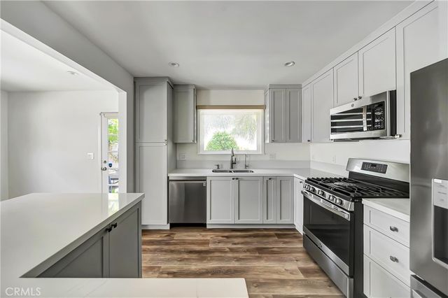 5840 Coldwater Canyon Ave 2, Valley Village, CA 91607