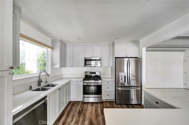 5840 Coldwater Canyon Ave 2, Valley Village, CA 91607