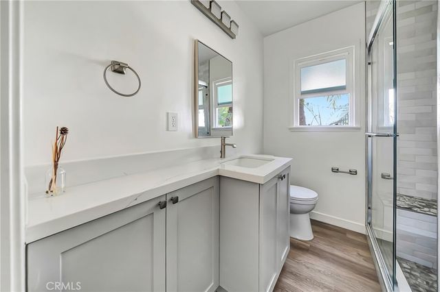 5840 Coldwater Canyon Ave 2, Valley Village, CA 91607