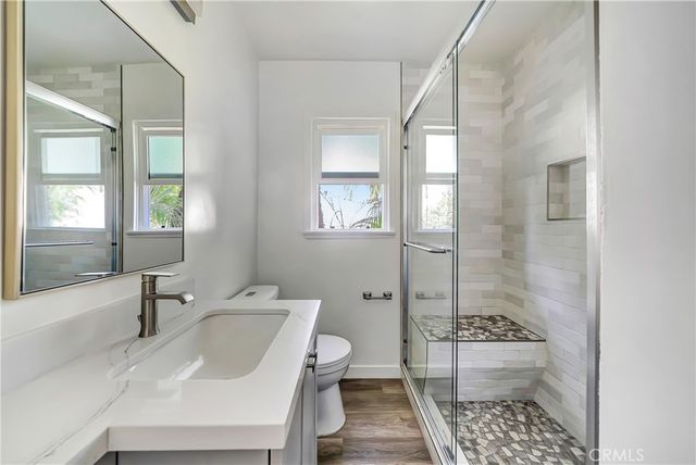 5840 Coldwater Canyon Ave 2, Valley Village, CA 91607