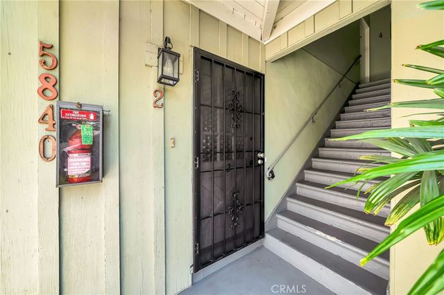 5840 Coldwater Canyon Ave 2, Valley Village, CA 91607