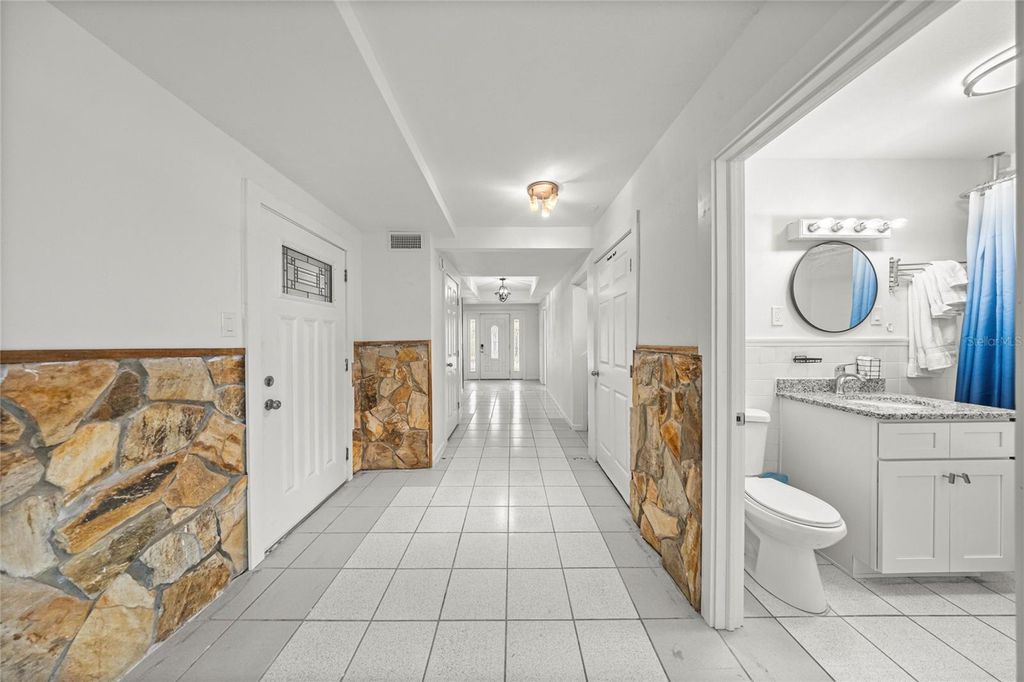 Image 19 of property listing at 12409 W STANDISH DRIVE, Homosassa, FL 34448