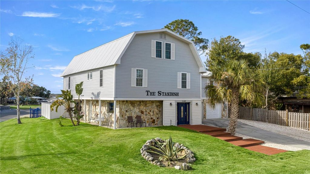 Image 3 of property listing at 12409 W STANDISH DRIVE, Homosassa, FL 34448