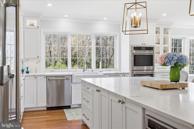 11309 HUNTING HORSE DR, Fairfax Station, VA 22039