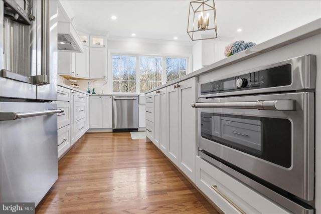 11309 HUNTING HORSE DR, Fairfax Station, VA 22039