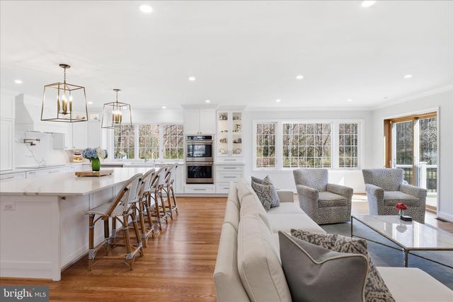 11309 HUNTING HORSE DR, Fairfax Station, VA 22039