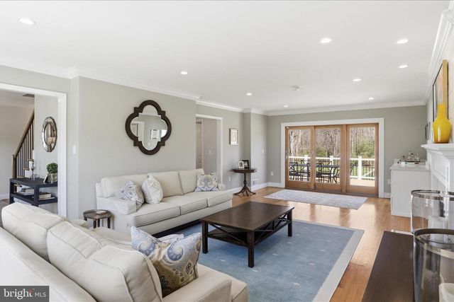 11309 HUNTING HORSE DR, Fairfax Station, VA 22039