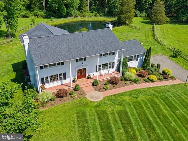 11309 HUNTING HORSE DR, Fairfax Station, VA 22039