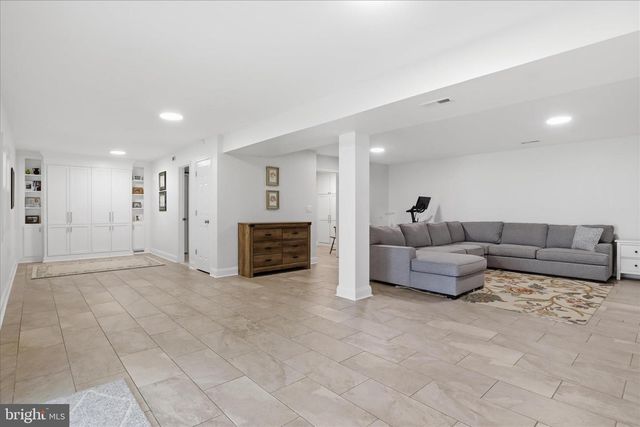 11309 HUNTING HORSE DR, Fairfax Station, VA 22039