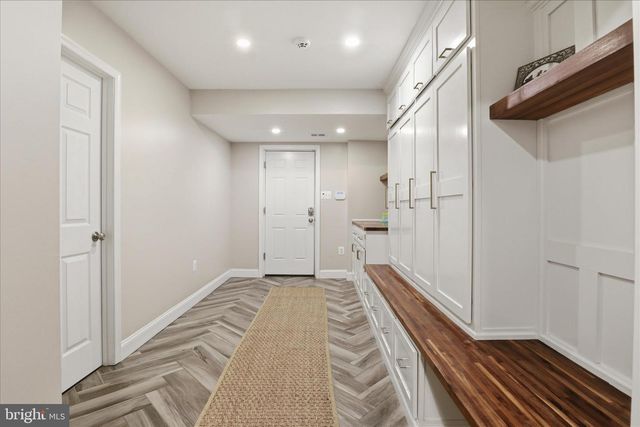 11309 HUNTING HORSE DR, Fairfax Station, VA 22039