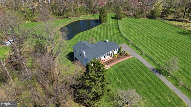 11309 HUNTING HORSE DR, Fairfax Station, VA 22039