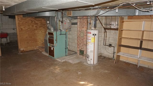 24255 S Woodland Road, Shaker Heights, OH 44122