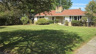 24255 S Woodland Road, Shaker Heights, OH 44122