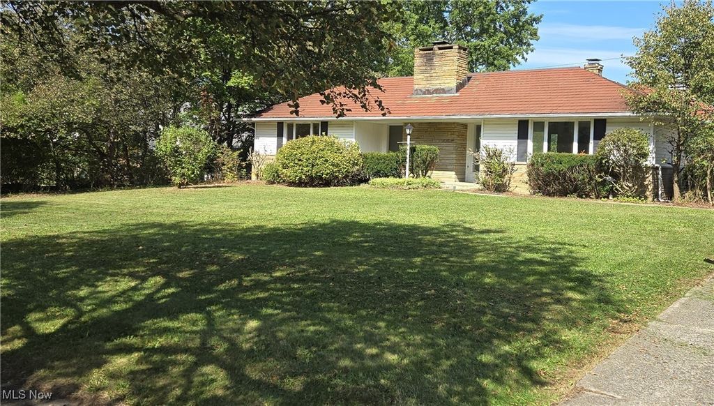 24255 S Woodland Road, Shaker Heights, OH 44122