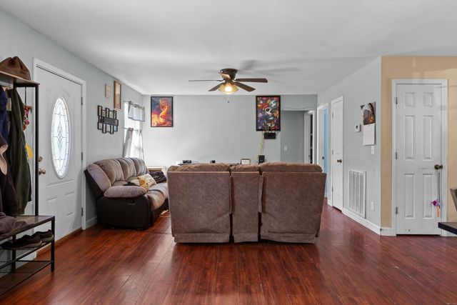 227 Cove Trail, Whitwell, TN 37397