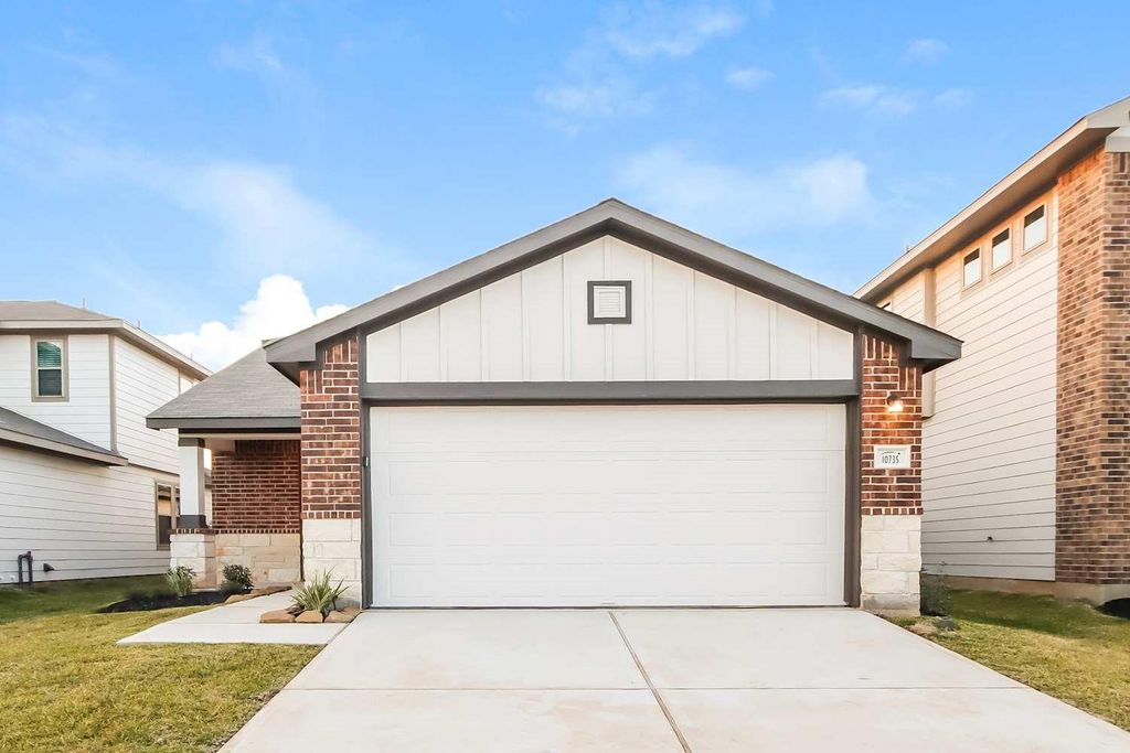 10735 Sunlit Street, Conroe, TX 77303