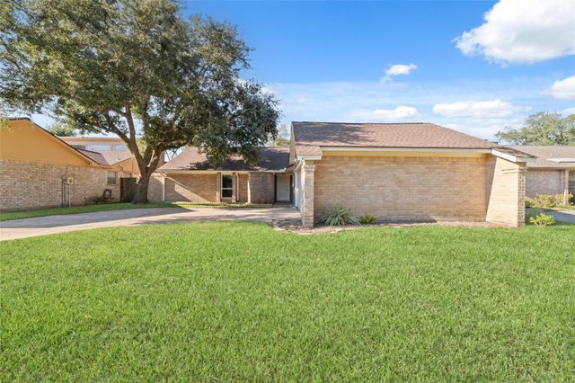 15824 Boulder Oaks Drive, Houston, TX 77084