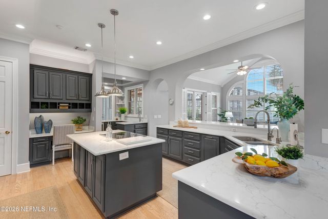 192 TWELVE OAKS Lane, Ponte Vedra Beach, FL 32082