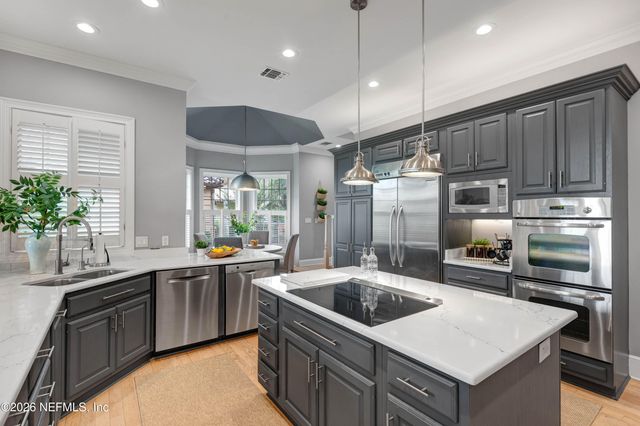 192 TWELVE OAKS Lane, Ponte Vedra Beach, FL 32082