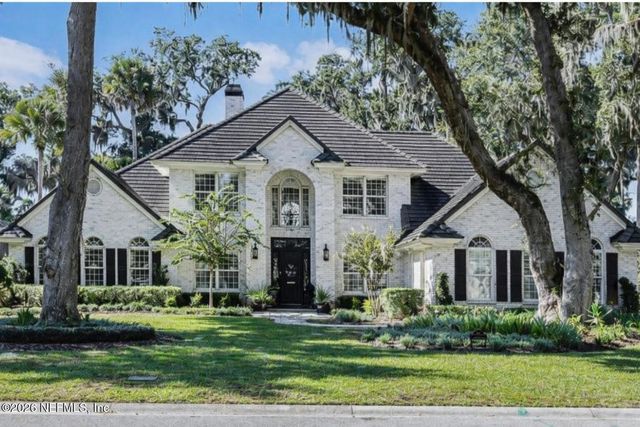 192 TWELVE OAKS Lane, Ponte Vedra Beach, FL 32082