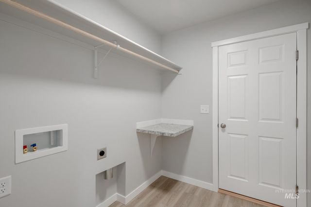 3453 E Crimson King Dr, Nampa, ID 83686