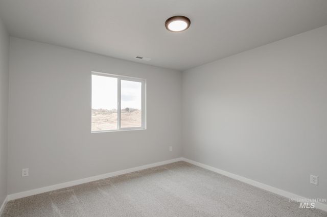 3453 E Crimson King Dr, Nampa, ID 83686