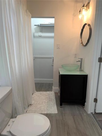 8145 Easton Street, Houston, TX 77017