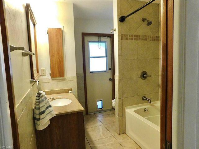 17150 Laurelin CT, North Fort Myers, FL 33917