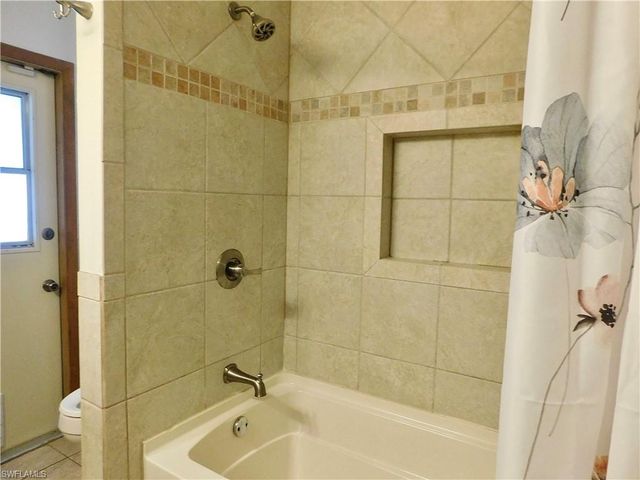 17150 Laurelin CT, North Fort Myers, FL 33917