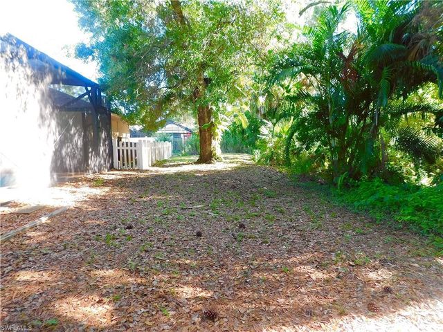17150 Laurelin CT, North Fort Myers, FL 33917