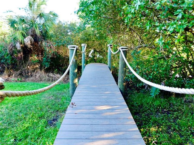 17150 Laurelin CT, North Fort Myers, FL 33917