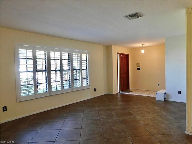 17150 Laurelin CT, North Fort Myers, FL 33917