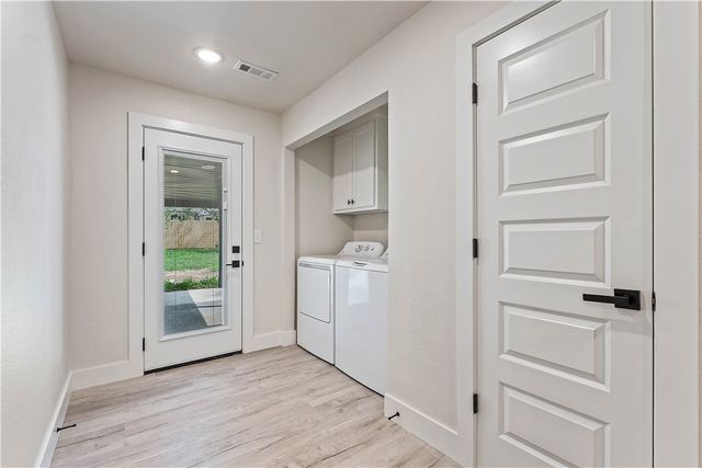 2913 Parkwood Drive, Rogers, AR 72756