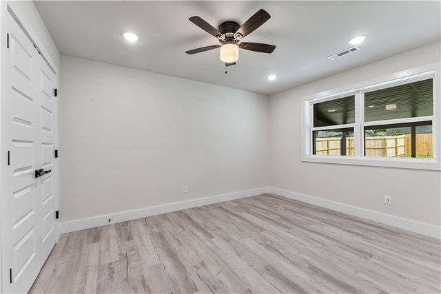 2913 Parkwood Drive, Rogers, AR 72756
