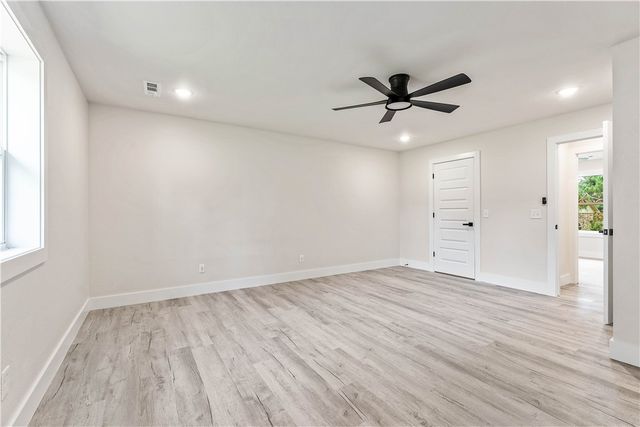 2913 Parkwood Drive, Rogers, AR 72756