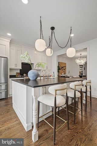 820 EMERSON ST NW, Washington, DC 20011