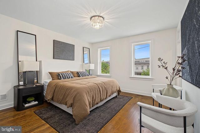 820 EMERSON ST NW, Washington, DC 20011