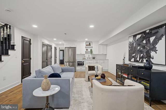 820 EMERSON ST NW, Washington, DC 20011