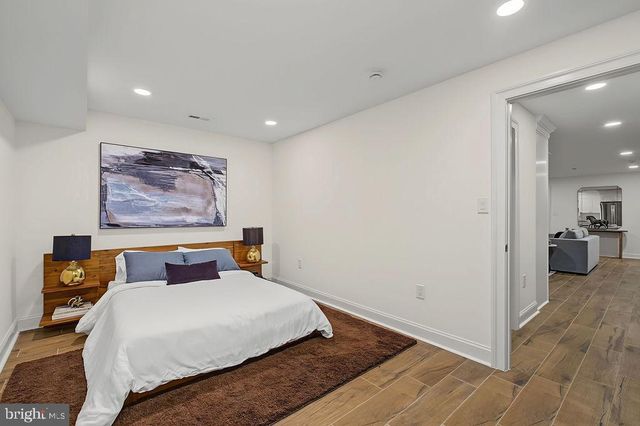 820 EMERSON ST NW, Washington, DC 20011