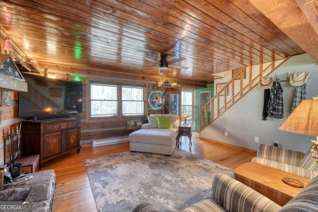 520 Farmer Drive, Murphy, NC 28906