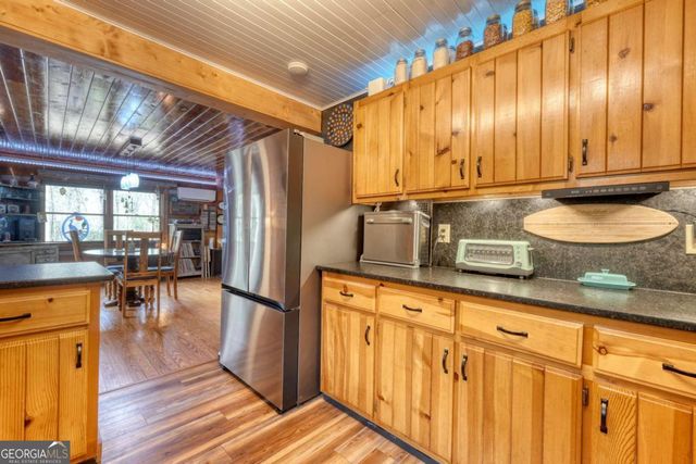 520 Farmer Drive, Murphy, NC 28906