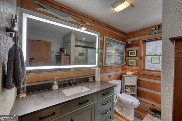 520 Farmer Drive, Murphy, NC 28906