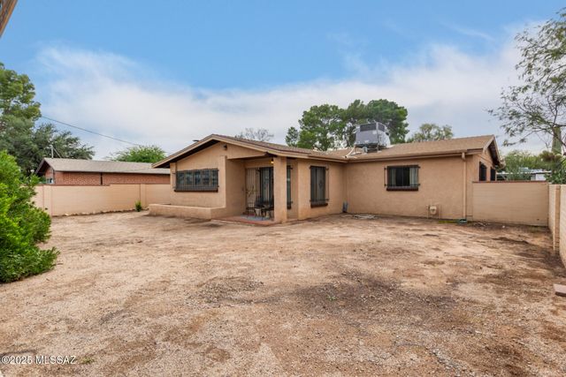 3235 E Linden Street, Tucson, AZ 85716