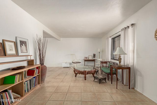 3235 E Linden Street, Tucson, AZ 85716