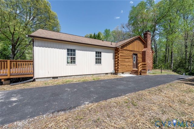 6631 Rural Point Rd, Mechanicsville, VA 23116