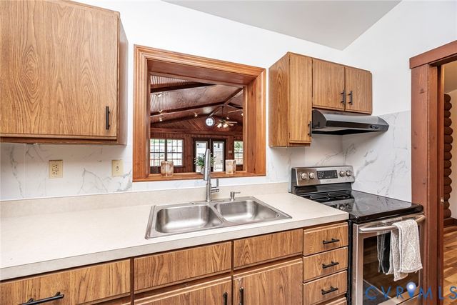 6631 Rural Point Rd, Mechanicsville, VA 23116