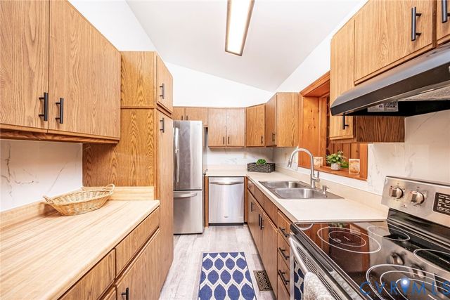 6631 Rural Point Rd, Mechanicsville, VA 23116